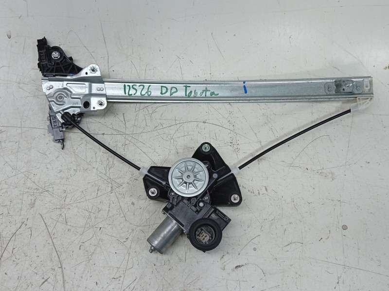 Recambio de elevalunas delantero derecho para toyota yaris (_p21_, _pa1_, _ph1_) 1.5 hybrid (mxph10) referencia OEM IAM  69810K0