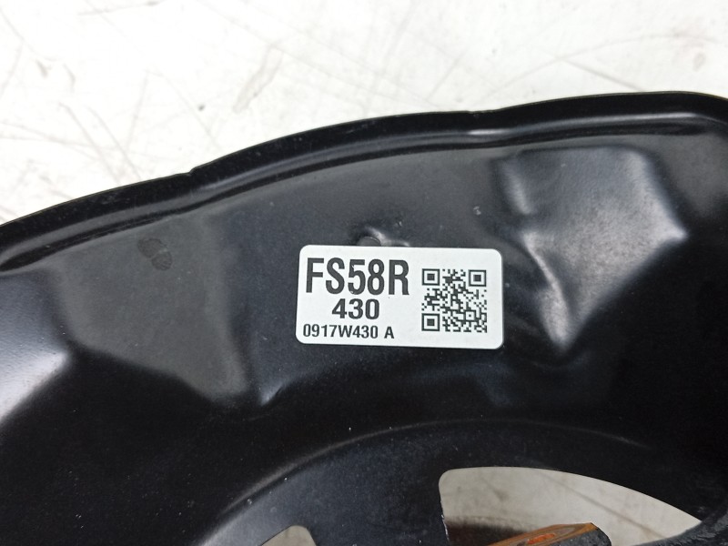 Recambio de mangueta delantera derecha para toyota yaris (_p21_, _pa1_, _ph1_) 1.5 hybrid (mxph10) referencia OEM IAM  432110241