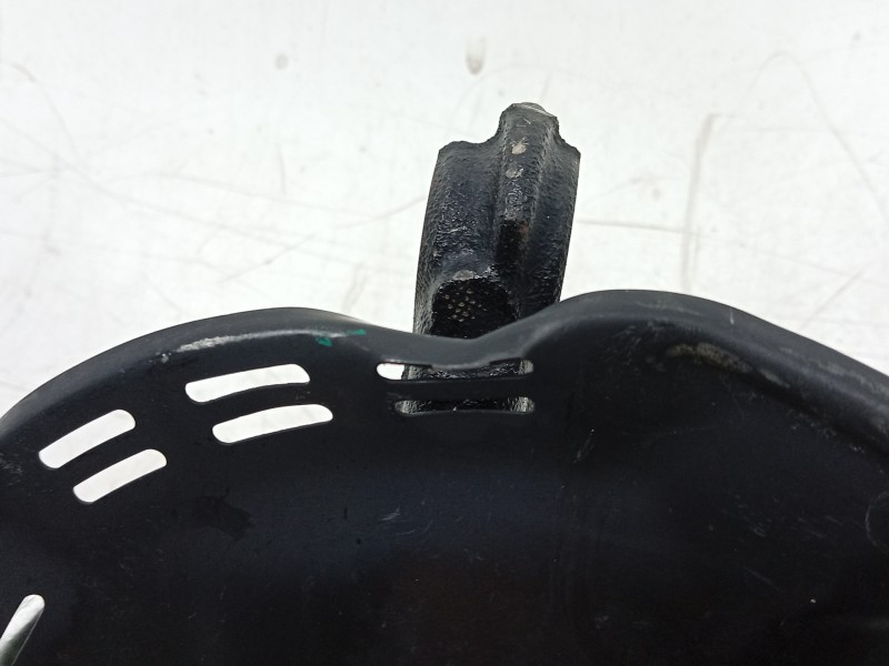 Recambio de mangueta delantera derecha para toyota yaris (_p21_, _pa1_, _ph1_) 1.5 hybrid (mxph10) referencia OEM IAM  432110241