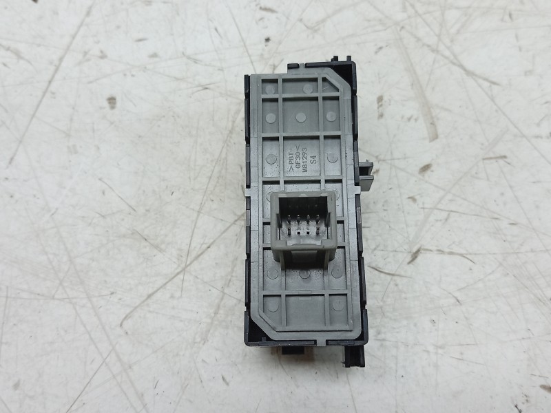 Recambio de mando multifuncion para toyota yaris (_p21_, _pa1_, _ph1_) 1.5 hybrid (mxph10) referencia OEM IAM 250512 M81303 