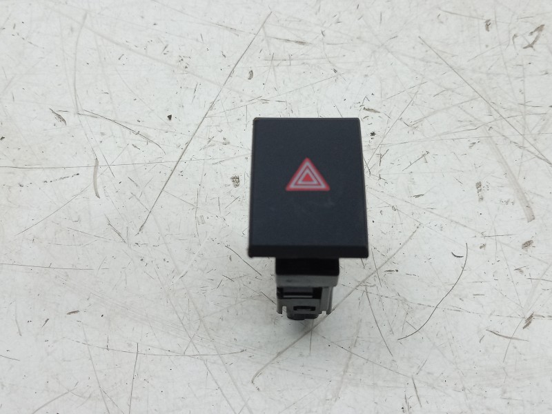 Recambio de warning para toyota yaris (_p21_, _pa1_, _ph1_) 1.5 hybrid (mxph10) referencia OEM IAM  843320D230 