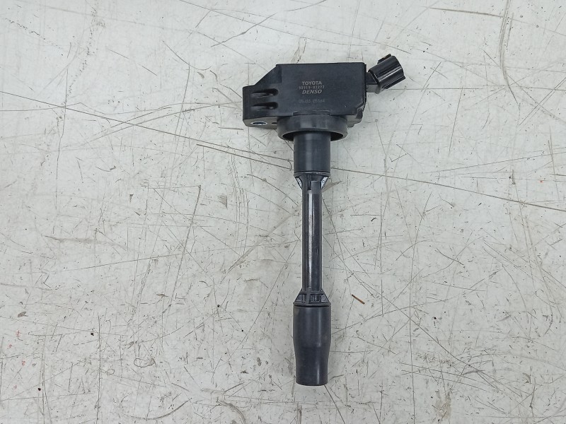 Recambio de bobina encendido para toyota yaris (_p21_, _pa1_, _ph1_) 1.5 hybrid (mxph10) referencia OEM IAM 05J2305864 909190227
