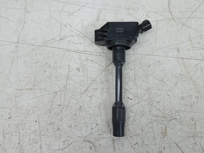 Recambio de bobina encendido para toyota yaris (_p21_, _pa1_, _ph1_) 1.5 hybrid (mxph10) referencia OEM IAM 05J2305860 909190227
