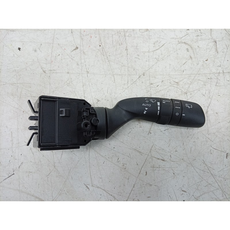 Recambio de mando limpia para toyota yaris (_p21_, _pa1_, _ph1_) 1.5 hybrid (mxph10) referencia OEM IAM 17J916 02A50 