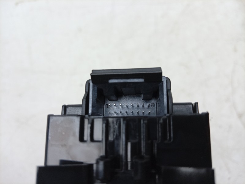 Recambio de mando limpia para toyota yaris (_p21_, _pa1_, _ph1_) 1.5 hybrid (mxph10) referencia OEM IAM 17J916 02A50 