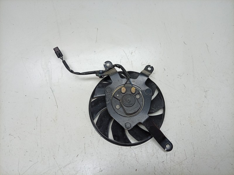 Recambio de electroventilador para honda cb (501cc - ) cb 650 r (rh08, rh02) referencia OEM IAM  19020MFGD01 