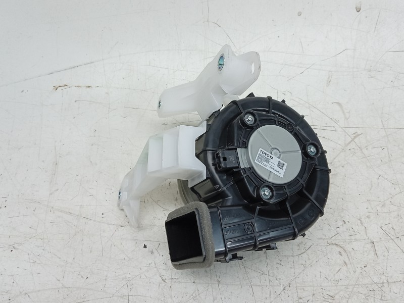 Recambio de ventilador calefaccion para toyota yaris (_p21_, _pa1_, _ph1_) 1.5 hybrid (mxph10) referencia OEM IAM 2503012452C G9