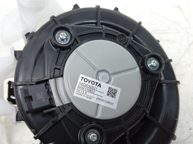 Recambio de ventilador calefaccion para toyota yaris (_p21_, _pa1_, _ph1_) 1.5 hybrid (mxph10) referencia OEM IAM 2503012452C G9