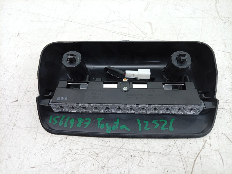 Recambio de luz central de freno para toyota yaris (_p21_, _pa1_, _ph1_) 1.5 hybrid (mxph10) referencia OEM IAM  81006K0020 