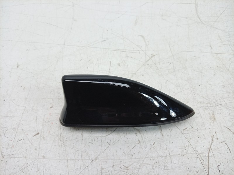 Recambio de antena para toyota yaris (_p21_, _pa1_, _ph1_) 1.5 hybrid (mxph10) referencia OEM IAM  867600D010 