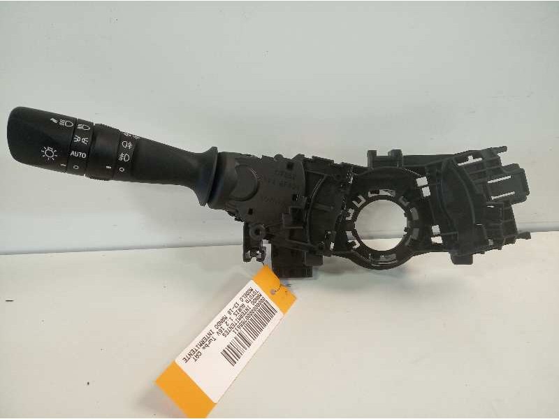 Recambio de mando intermitentes para toyota auris 1.2 16v turbo cat referencia OEM IAM 17F852 02720 L12