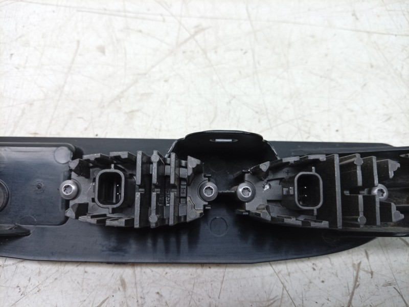 Recambio de piloto marcha atras para toyota yaris (_p21_, _pa1_, _ph1_) 1.5 hybrid (mxph10) referencia OEM IAM 81581K0130 LB2826