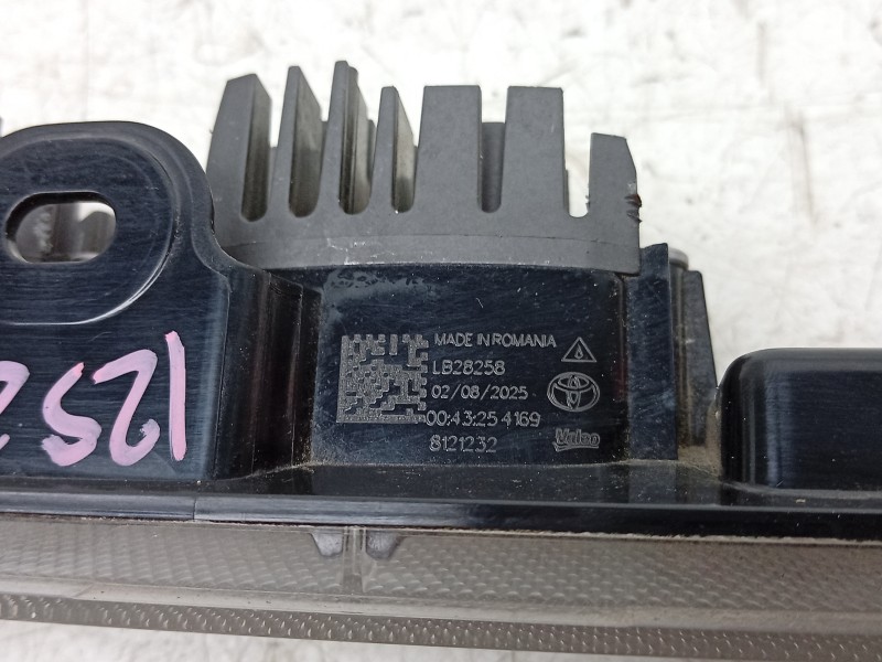 Recambio de piloto marcha atras para toyota yaris (_p21_, _pa1_, _ph1_) 1.5 hybrid (mxph10) referencia OEM IAM 81581K0130 LB2826