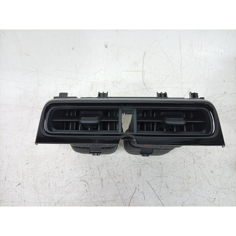 Recambio de rejilla aireadora para toyota yaris (_p21_, _pa1_, _ph1_) 1.5 hybrid (mxph10) referencia OEM IAM  0C5642D650 