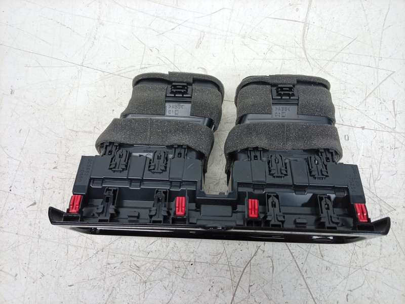 Recambio de rejilla aireadora para toyota yaris (_p21_, _pa1_, _ph1_) 1.5 hybrid (mxph10) referencia OEM IAM  0C5642D650 