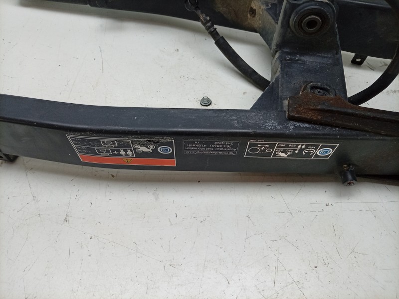 Recambio de basculante para honda cb 500f cb 500 f referencia OEM IAM  52200MKPJ00 