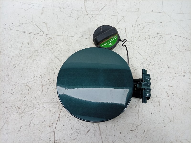 Recambio de tapa exterior combustible para toyota yaris (_p21_, _pa1_, _ph1_) 1.5 hybrid (mxph10) referencia OEM IAM  77350K0020