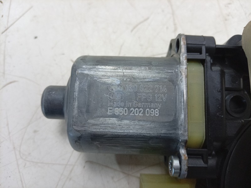 Recambio de elevalunas delantero izquierdo para volkswagen t-roc (a11, d11) 1.5 tsi referencia OEM IAM 5Q0959802A 2GA837461F 113