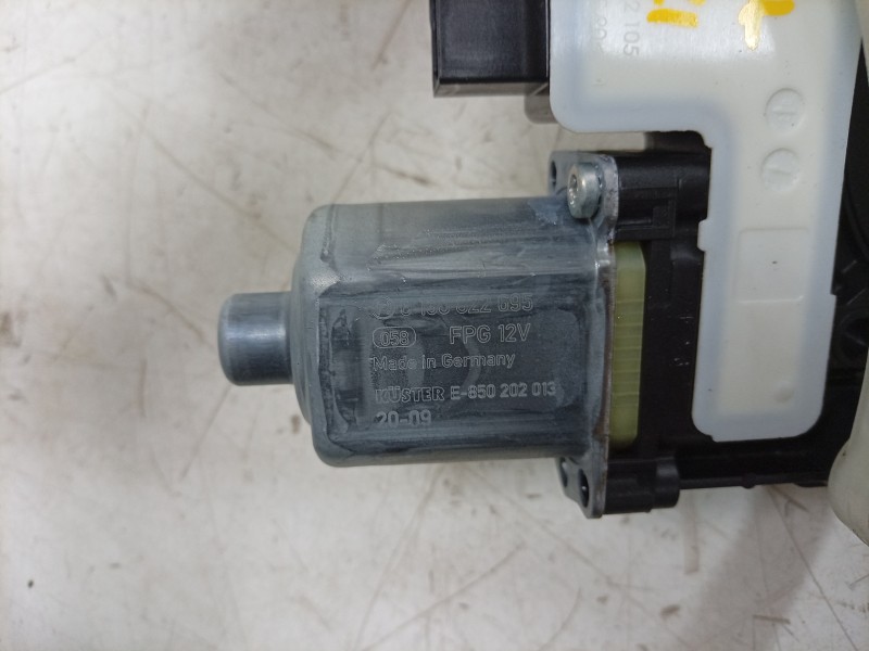Recambio de elevalunas trasero izquierdo para volkswagen t-roc (a11, d11) 1.5 tsi referencia OEM IAM 0130822695 2GA839461G 10623