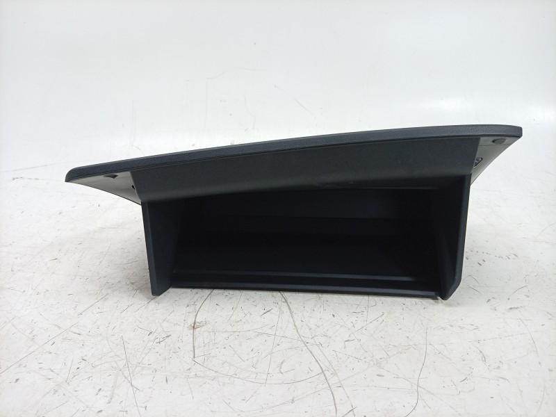 Recambio de guantera para toyota yaris (_p21_, _pa1_, _ph1_) 1.5 hybrid (mxph10) referencia OEM IAM 555520D420 55550K0030B0 