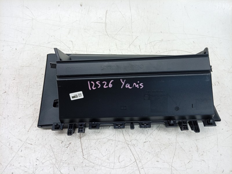 Recambio de guantera para toyota yaris (_p21_, _pa1_, _ph1_) 1.5 hybrid (mxph10) referencia OEM IAM 555520D420 55550K0030B0 