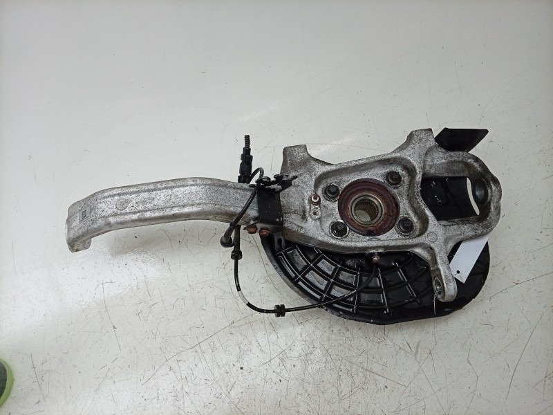 Recambio de mangueta delantera izquierda para maserati ghibli iii (m157) 3.0 s q4 referencia OEM IAM  670004761 
