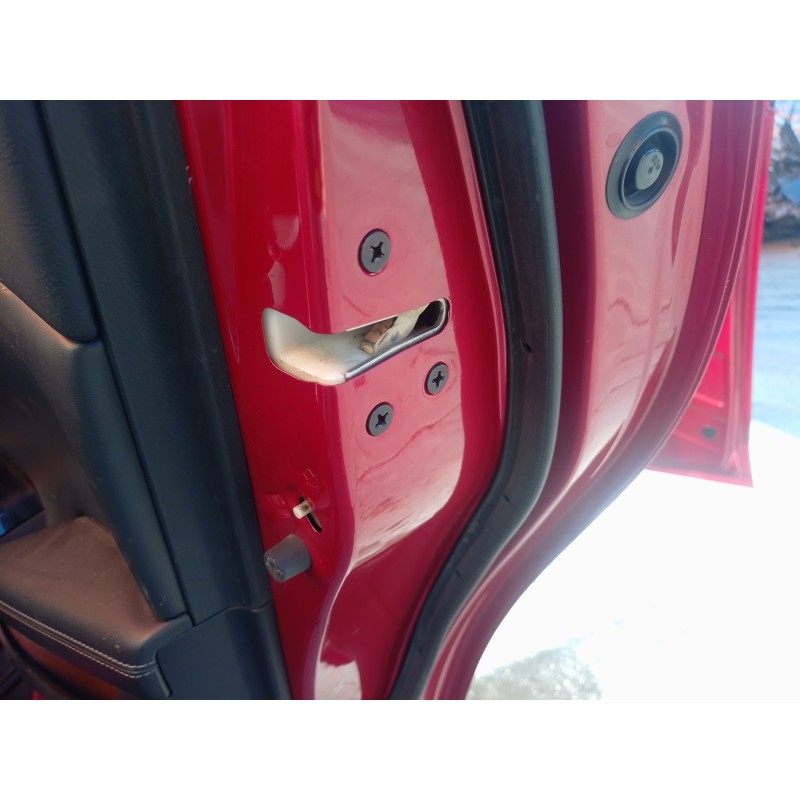 Recambio de cerradura puerta trasera derecha para mazda 6 station wagon (gj, gl) 2.0 (gjefw) referencia OEM IAM   