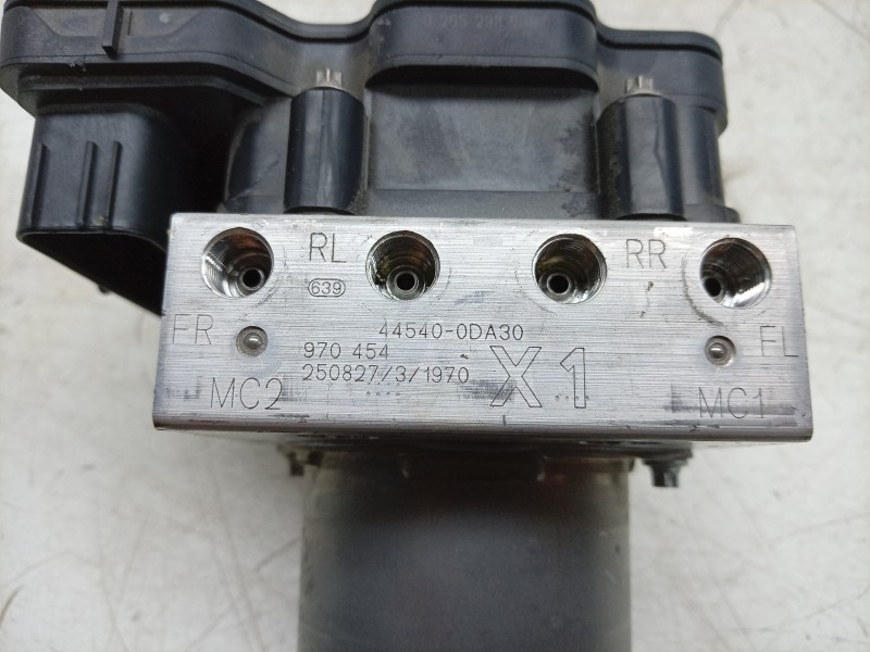 Recambio de abs para toyota yaris (_p21_, _pa1_, _ph1_) 1.5 hybrid (mxph10) referencia OEM IAM  44050K0181 