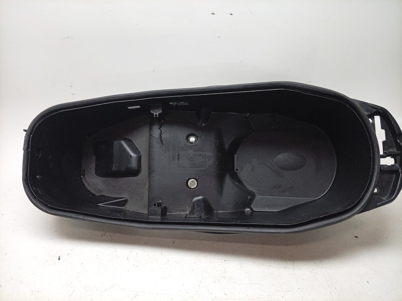Recambio de guardabarros para yamaha x-max x-max 400 (sh11) referencia OEM IAM  BL1F473R00 