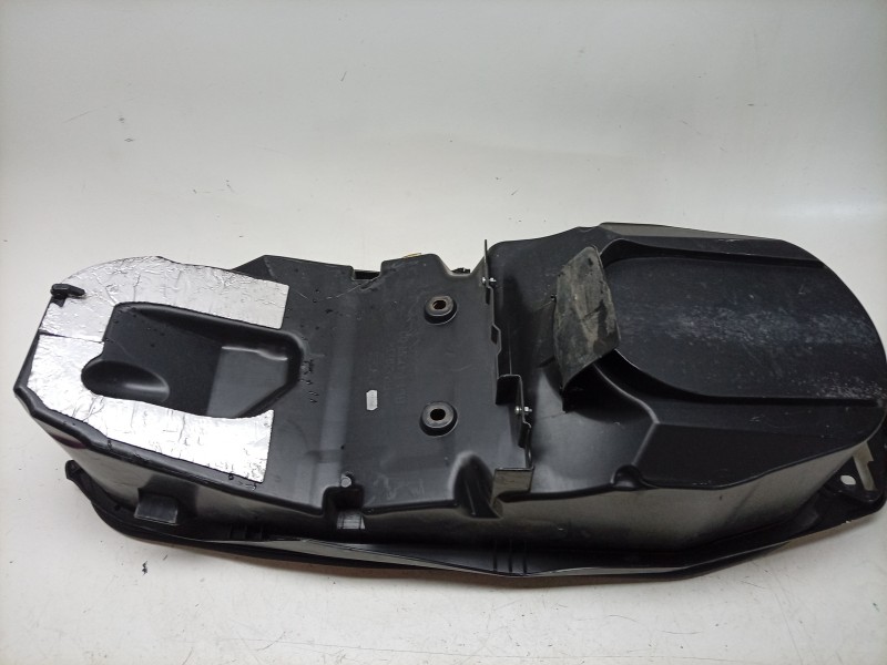 Recambio de guardabarros para yamaha x-max x-max 400 (sh11) referencia OEM IAM  BL1F473R00 