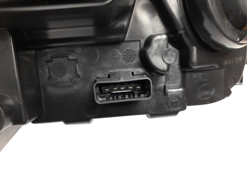Recambio de faro izquierdo para renault clio iii referencia OEM IAM  7701072004 10119870004/11804801/550006A/RN3274914