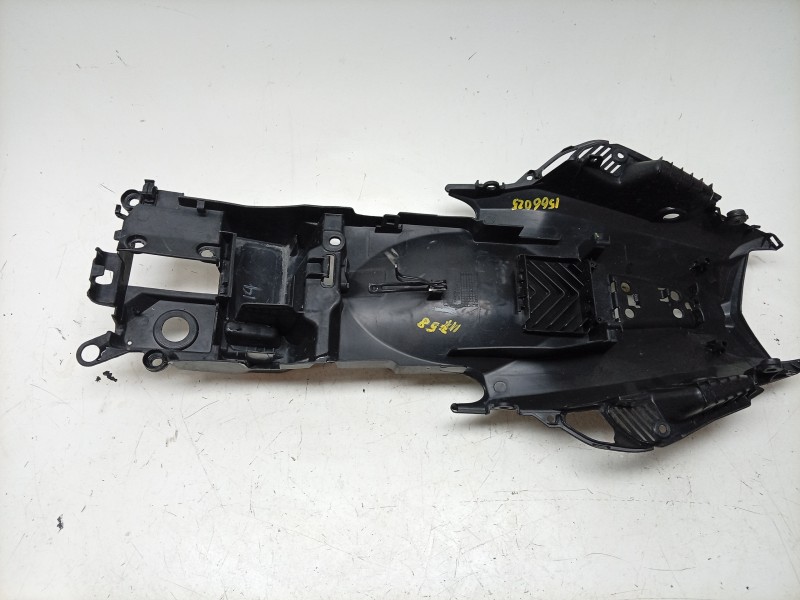 Recambio de guardabarros trasero para honda cb 500f cb 500 f referencia OEM IAM  80105MKPJ000 