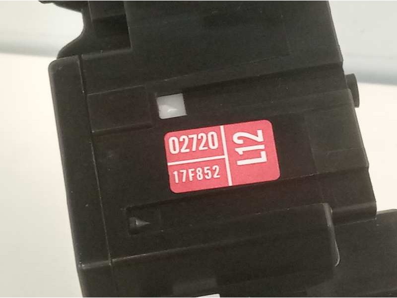 Recambio de mando intermitentes para toyota auris 1.2 16v turbo cat referencia OEM IAM 17F852 02720 L12