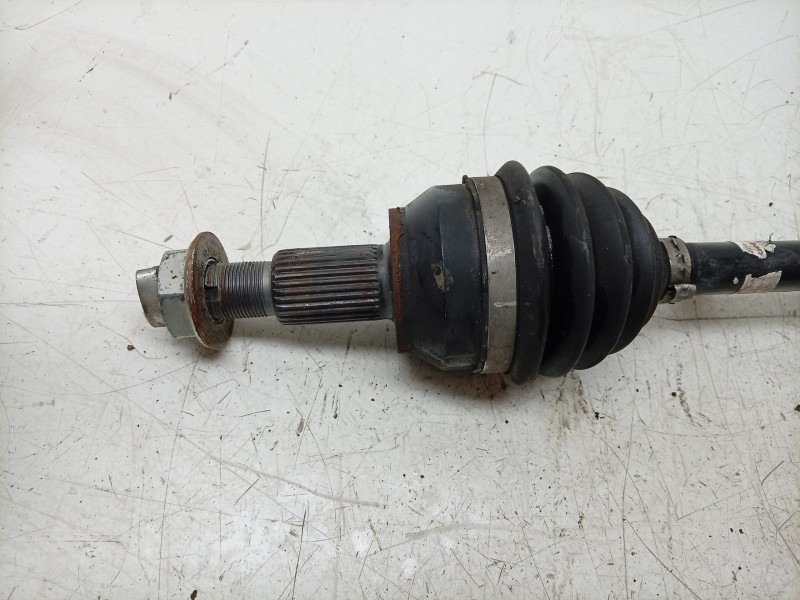 Recambio de transmision delantera izquierda para maserati ghibli iii (m157) 3.0 s q4 referencia OEM IAM  670032034 NPWMA008