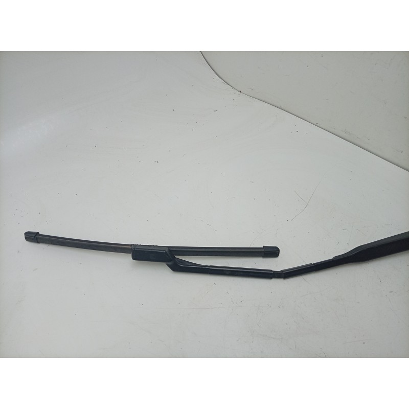 Recambio de brazo limpia delantero izquierdo para volvo v60 ii cross country (227) d4 awd referencia OEM IAM  W000096128 