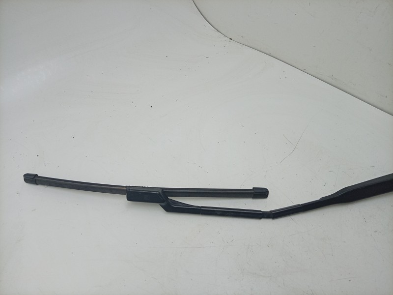 Recambio de brazo limpia delantero izquierdo para volvo v60 ii cross country (227) d4 awd referencia OEM IAM  W000096128 