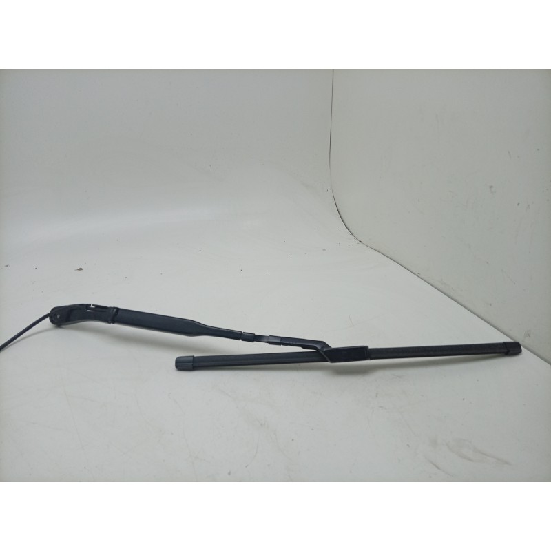 Recambio de brazo limpia delantero derecho para volvo v60 ii cross country (227) d4 awd referencia OEM IAM  W000092558 