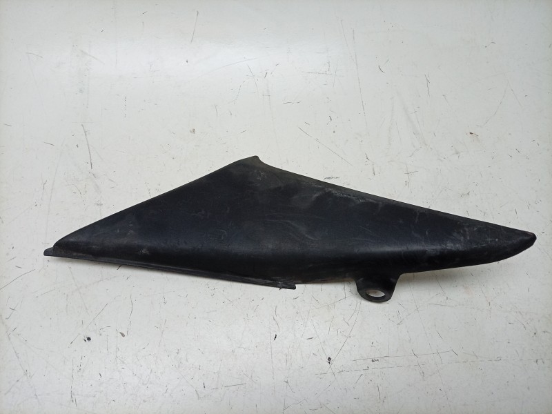 Recambio de moldura para honda cbr 600 f / cbr 600 rr referencia OEM IAM  83600MEE000ZA 