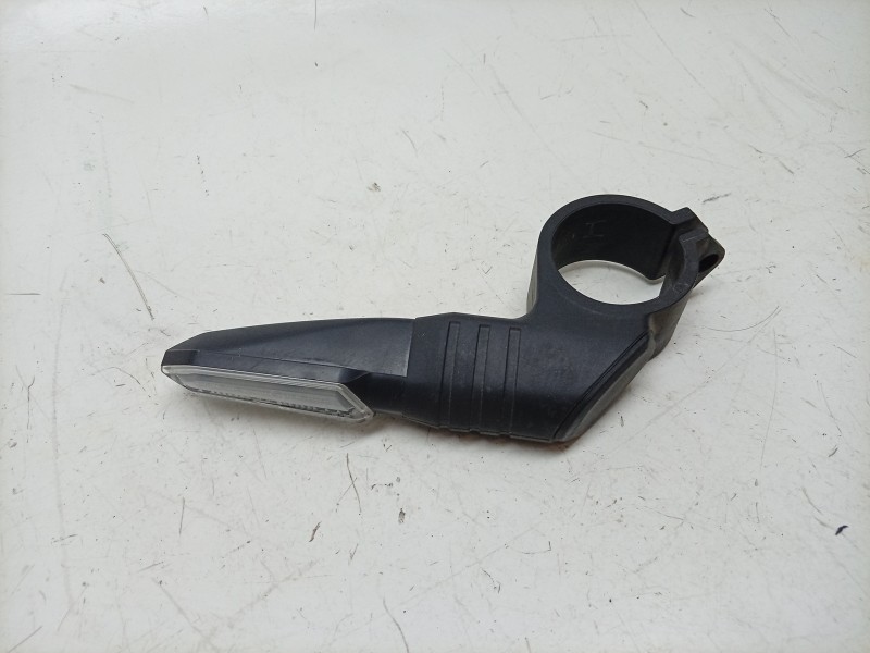Recambio de piloto delantero izquierdo para honda cb (501cc - ) cb 650 r (rh08, rh02) referencia OEM IAM  33400KZZJ01 