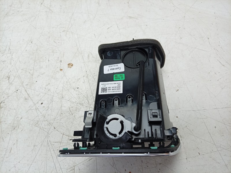 Recambio de aireador derecho para seat ateca (kh7, khp) 1.5 tsi referencia OEM IAM   