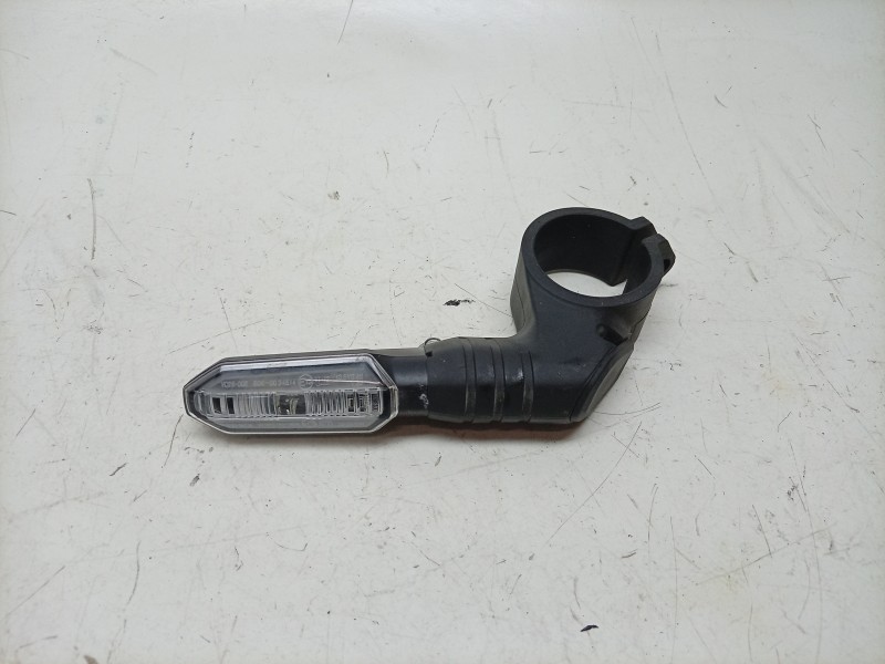 Recambio de piloto delantero derecho para honda cb (501cc - ) cb 650 r (rh08, rh02) referencia OEM IAM  33400KZZJ01 