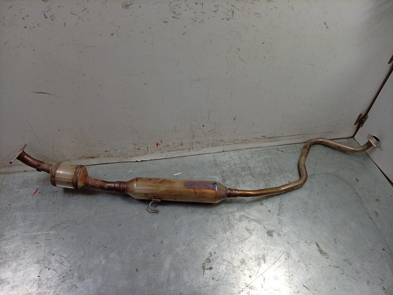 Recambio de catalizador para toyota yaris (_p21_, _pa1_, _ph1_) 1.5 hybrid (mxph10) referencia OEM IAM   