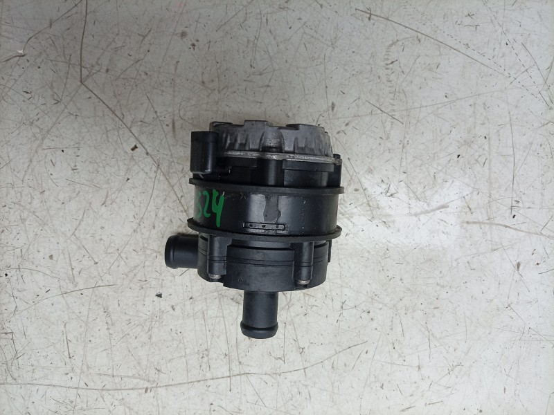 Recambio de bomba agua para maserati ghibli iii (m157) 3.0 s q4 referencia OEM IAM  670005347 