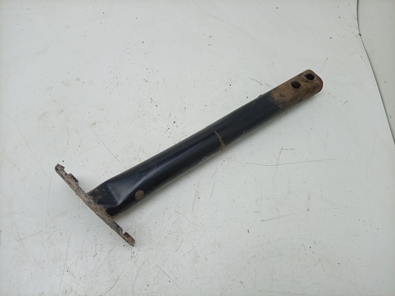 Recambio de travesaño inferior para jeep renegade suv (bu, b1, bv) 1.6 crd referencia OEM IAM  519427370 