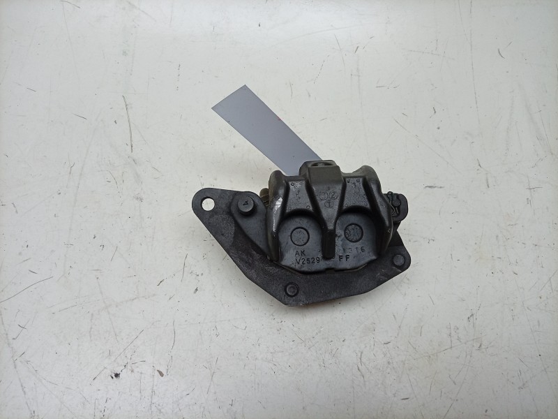 Recambio de pinza de freno delantera derecha para yamaha x-max x-max 300 (sh14) referencia OEM IAM  B74F580U00 