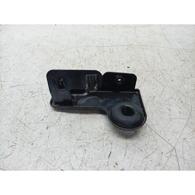 Recambio de soporte radiador para maserati ghibli iii (m157) 3.0 s q4 referencia OEM IAM  670037757 