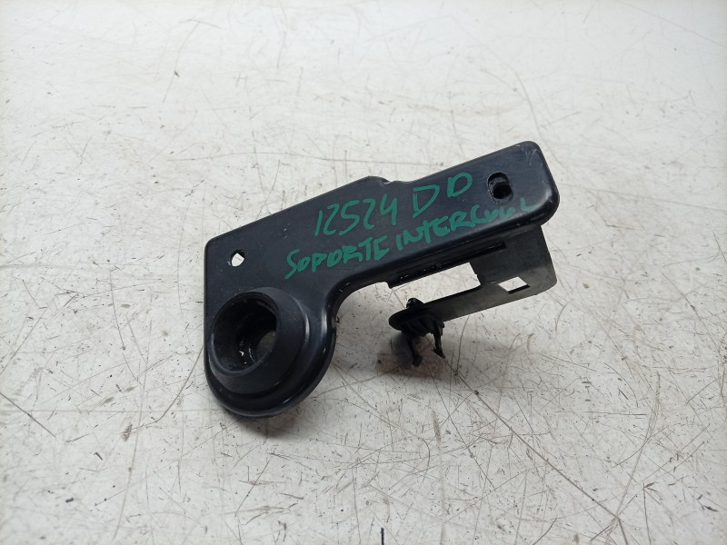 Recambio de soporte radiador para maserati ghibli iii (m157) 3.0 s q4 referencia OEM IAM  670037757 