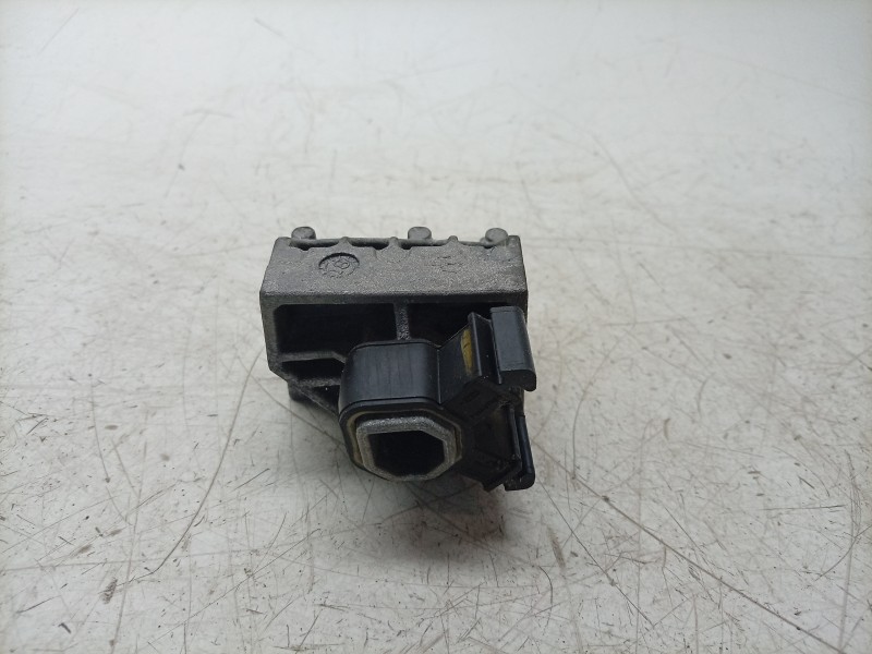 Recambio de soporte radiador para maserati ghibli iii (m157) 3.0 s q4 referencia OEM IAM  670001323 