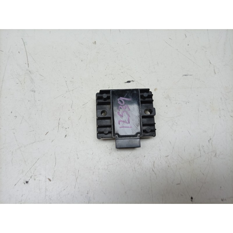 Recambio de regulador de corriente para yamaha x-max x-max 300 (sh14) referencia OEM IAM  2GSH19600100 