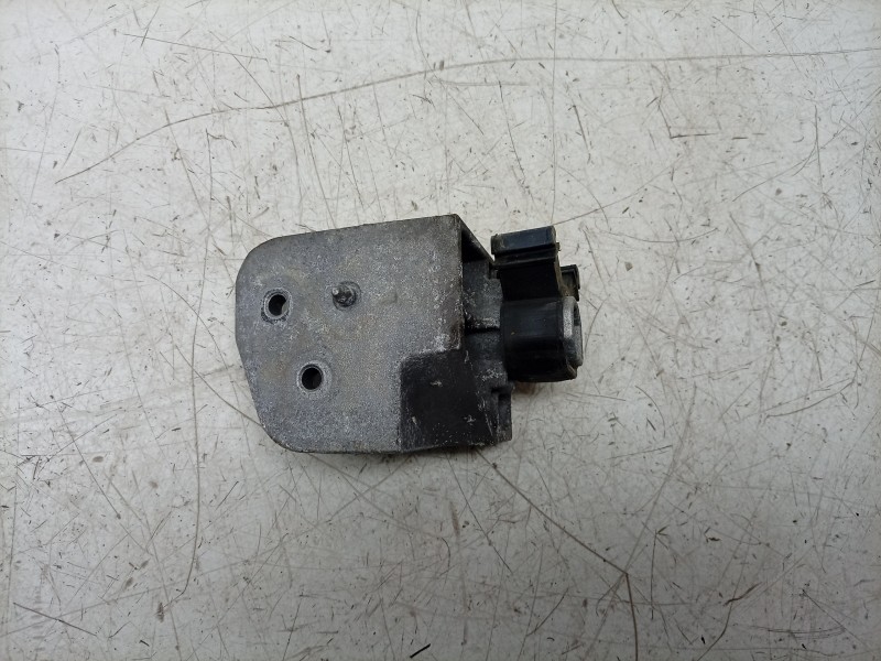 Recambio de soporte radiador para maserati ghibli iii (m157) 3.0 s q4 referencia OEM IAM  670001324 